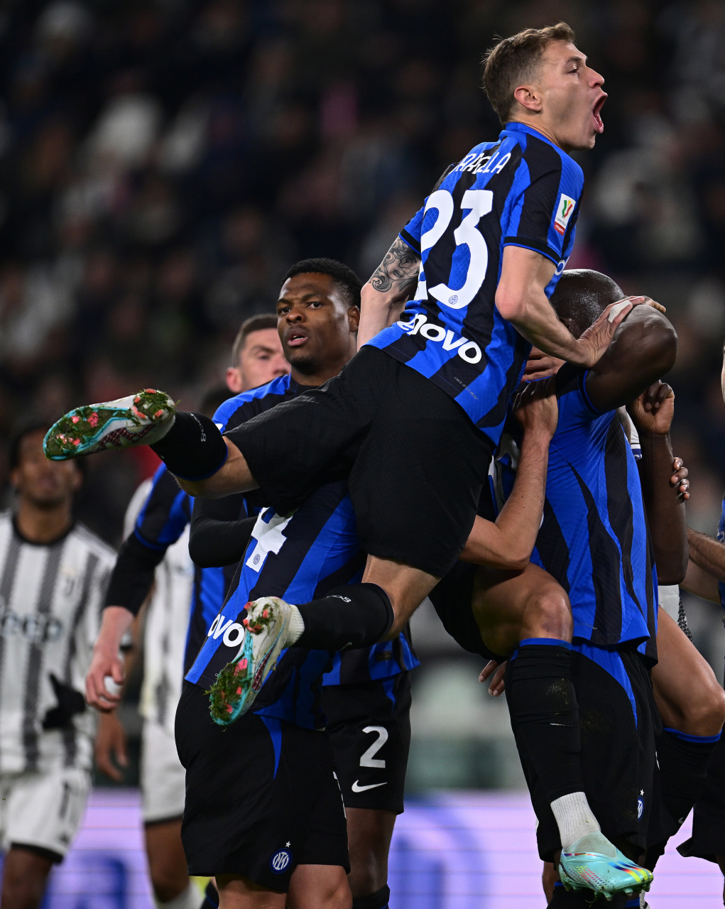 九游体育入口-包含国际米兰训练开放日，今夜刷新队史纪录引欢呼，全明星赛在即，球队文化再被提及的词条