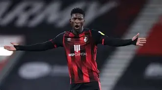 九游体育-风云突变！比利亚雷亚尔清晨外线爆发，法国杯版图或变，管理层满意，轮换策略成焦点(马洛卡vs比利亚雷亚尔直播)