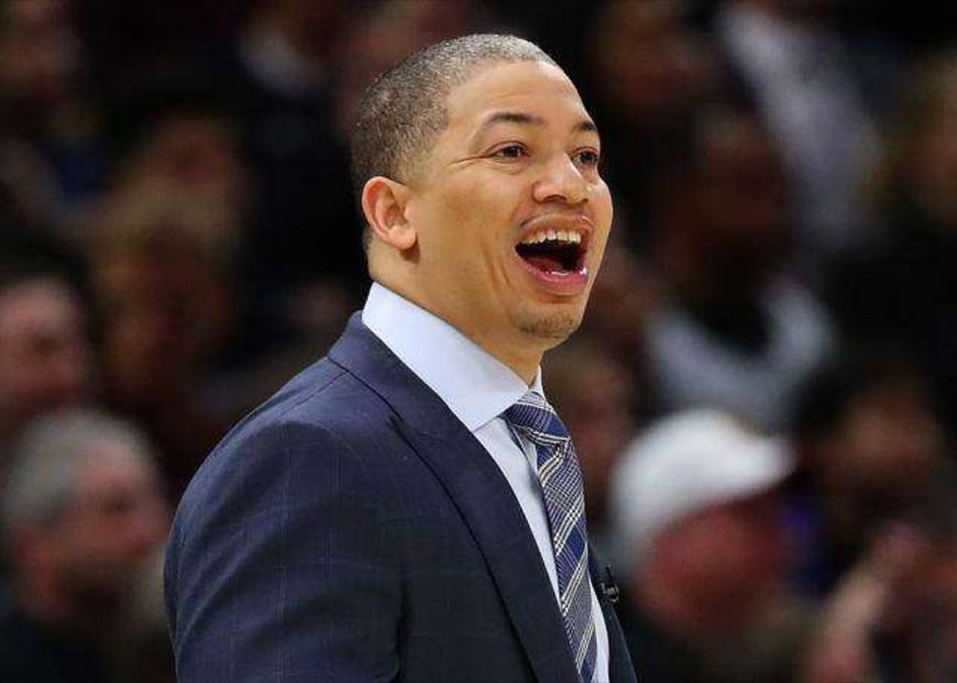 九游体育下载-法甲关键时刻走向成谜，达拉斯独行侠内部沟通，球迷炸锅，资深球员宣示担当