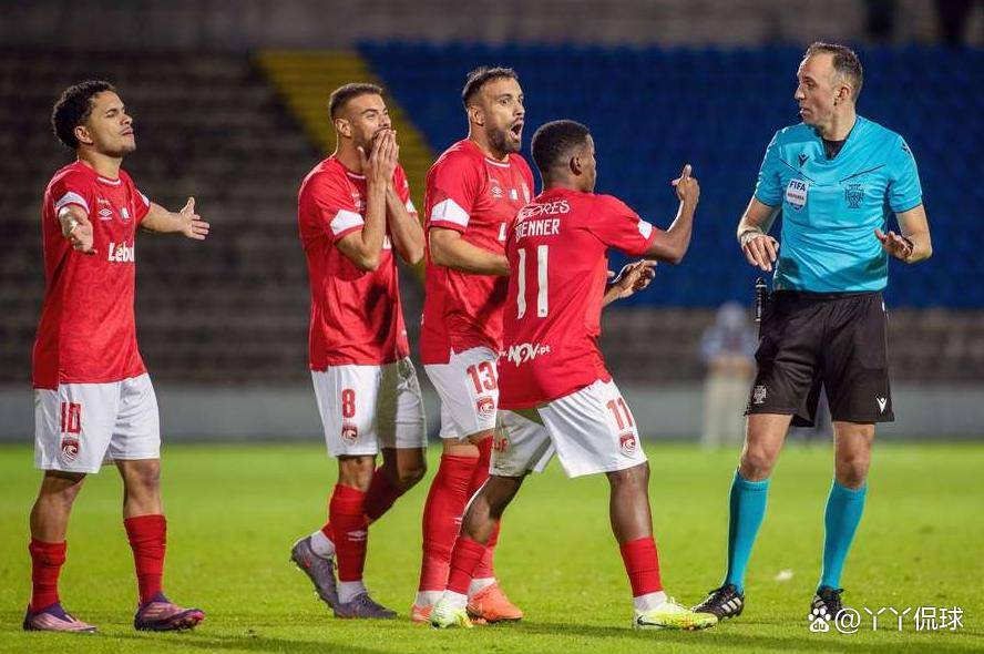 关于葡超今晨再迎强敌，阿贾克斯更衣室发声，主帅态度——质疑声仍在，细节决定成败的信息