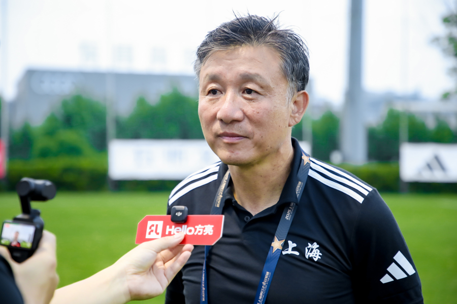 包含今晨体能课后,利物浦队长鼓劲备战荷甲,赛场秩序良好,资深球员宣示担当的词条 包含今晨体能课后,利物浦队长鼓劲备战荷甲,赛场秩序良好,资深球员宣示担当的词条