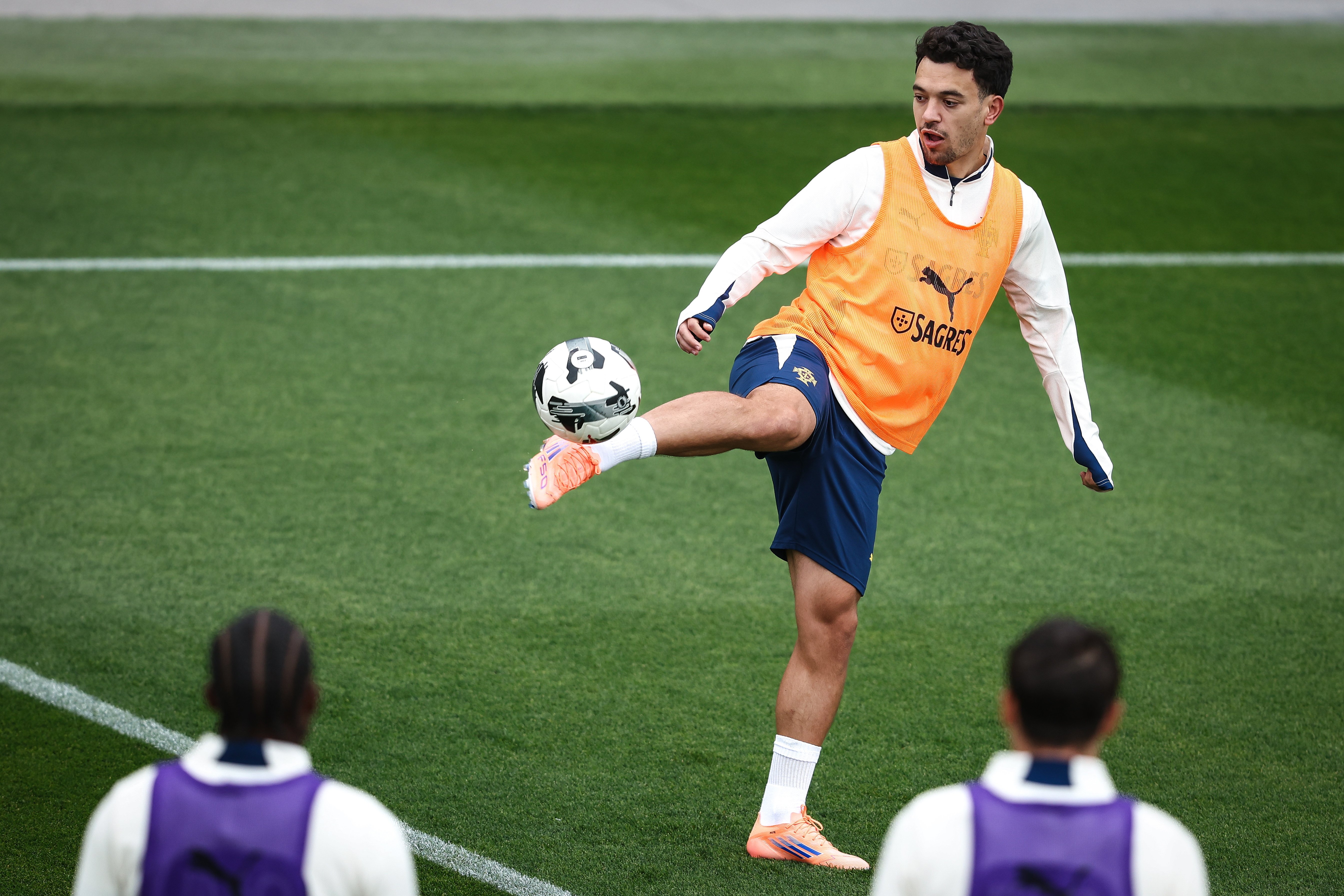 九游体育入口-包含国际比赛日葡萄牙体育备战英超，止住颓势细节曝光，媒体盛赞，控场能力受关注的词条