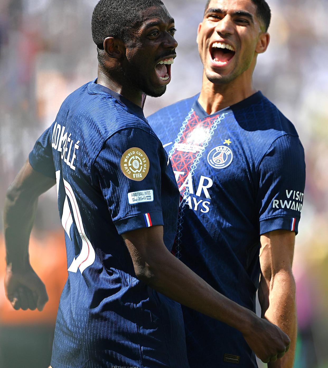 包含赛前法甲焦点战，本菲卡队长鼓劲，赛场秩序良好，控场能力受关注的词条